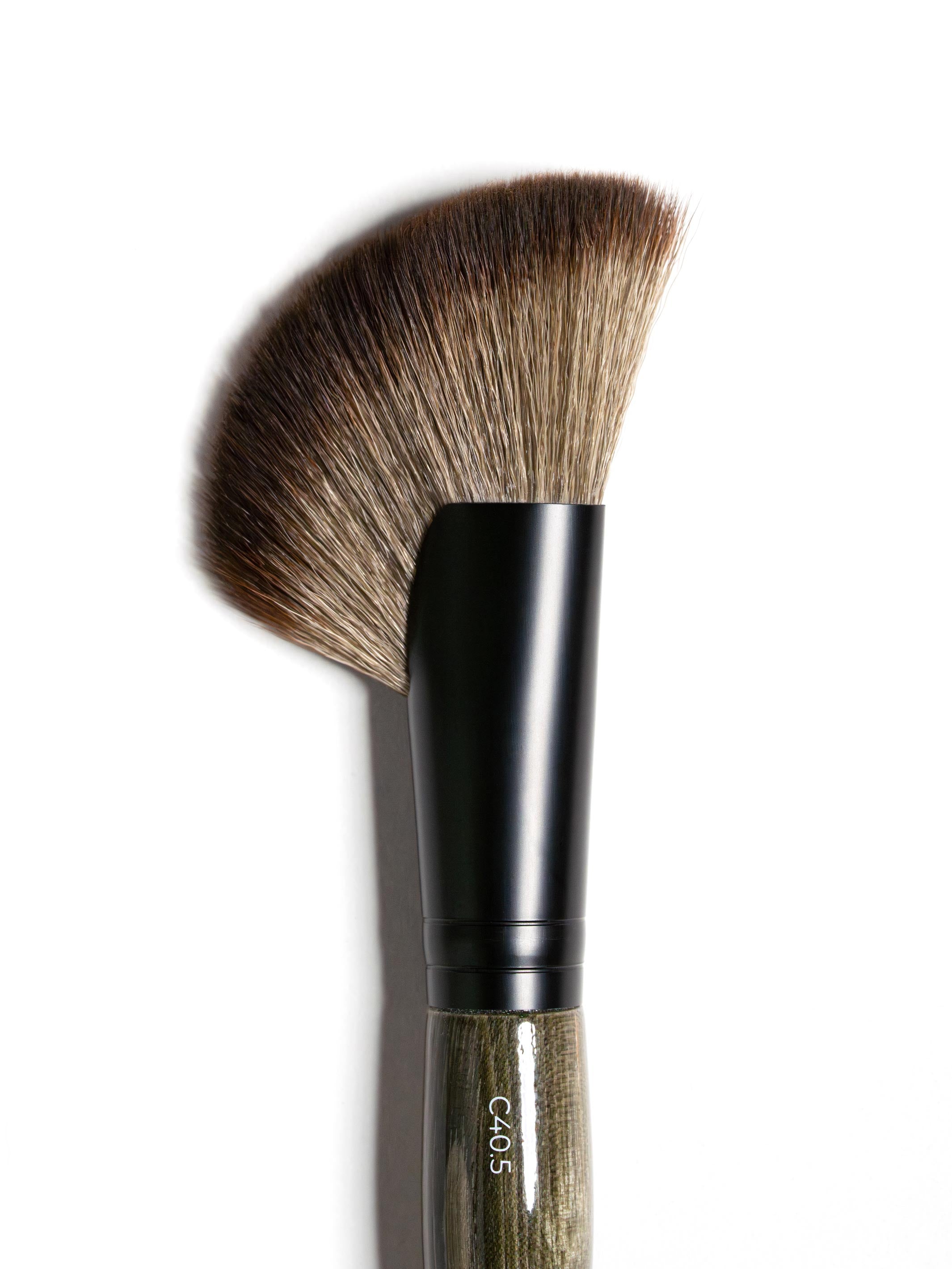 C40.5 Bronzer Brush