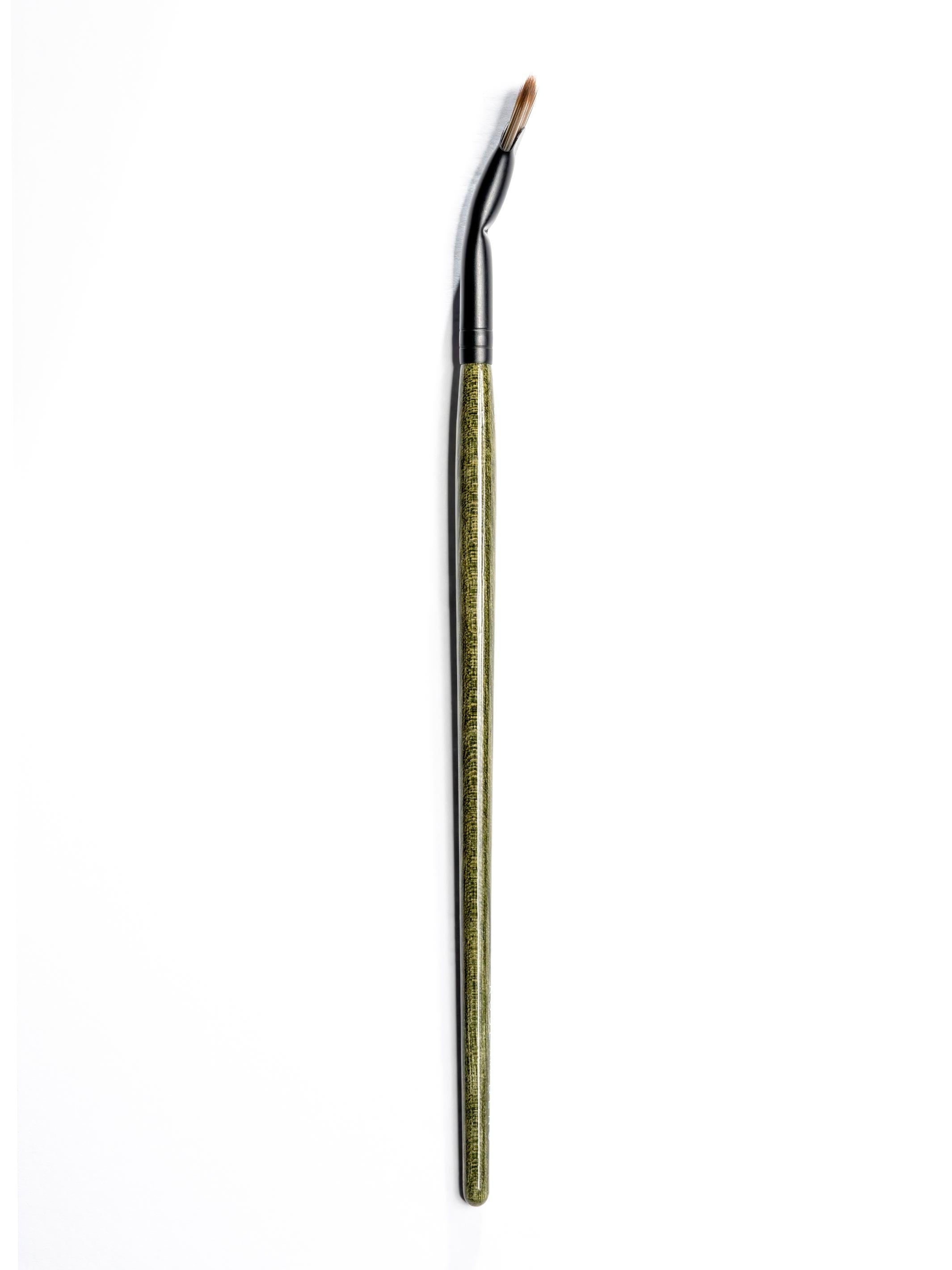 E25 Angled Lash Brush