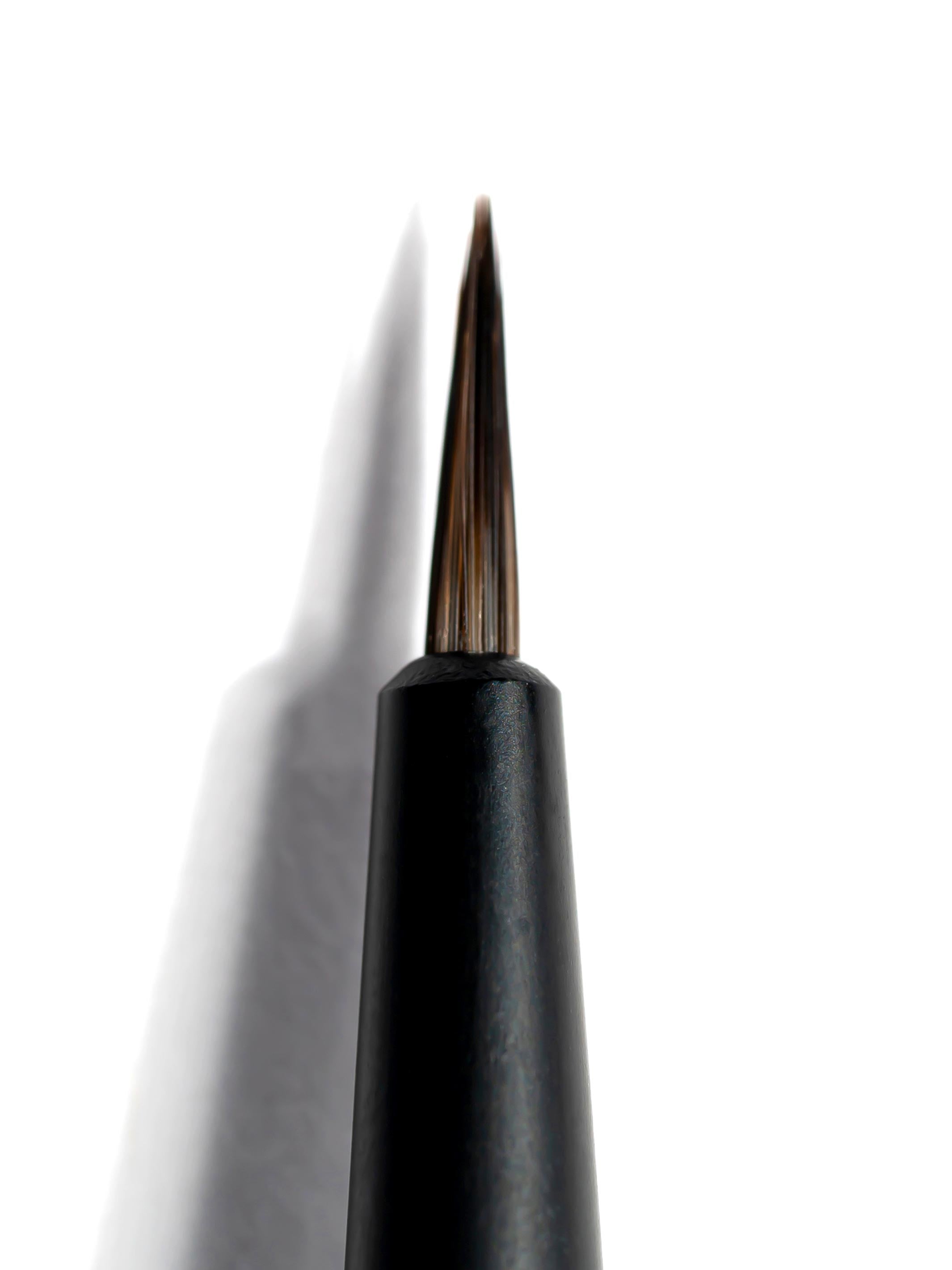 E26 Pointed Liner Brush