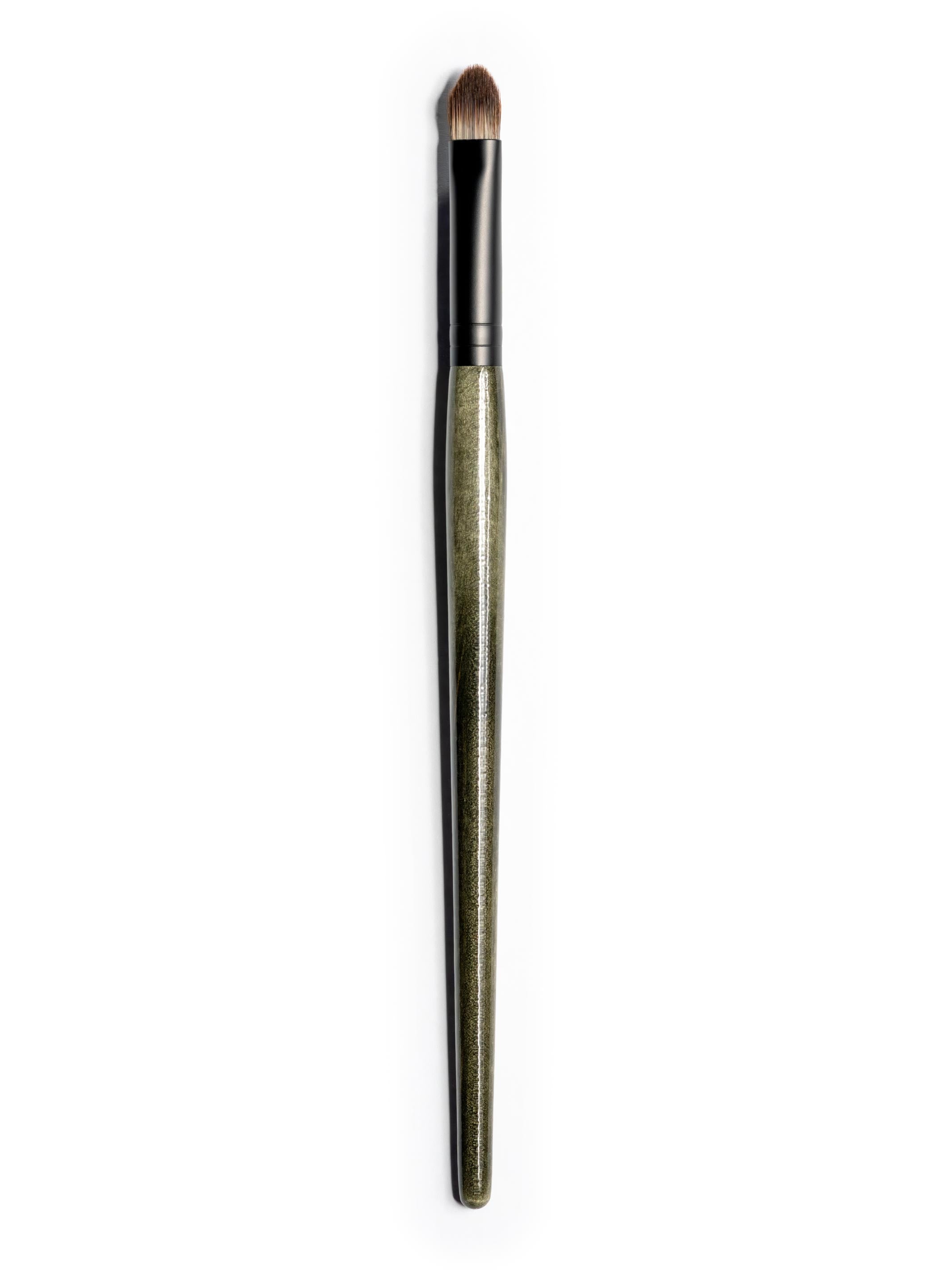C30 Detail Concealer Brush