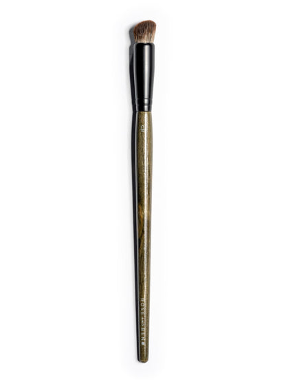 C31 Spot Concealer Brush