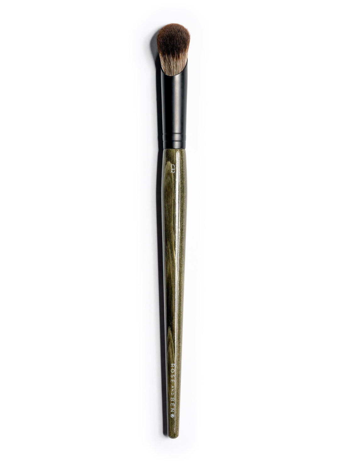 C32 Large Concealer Brush