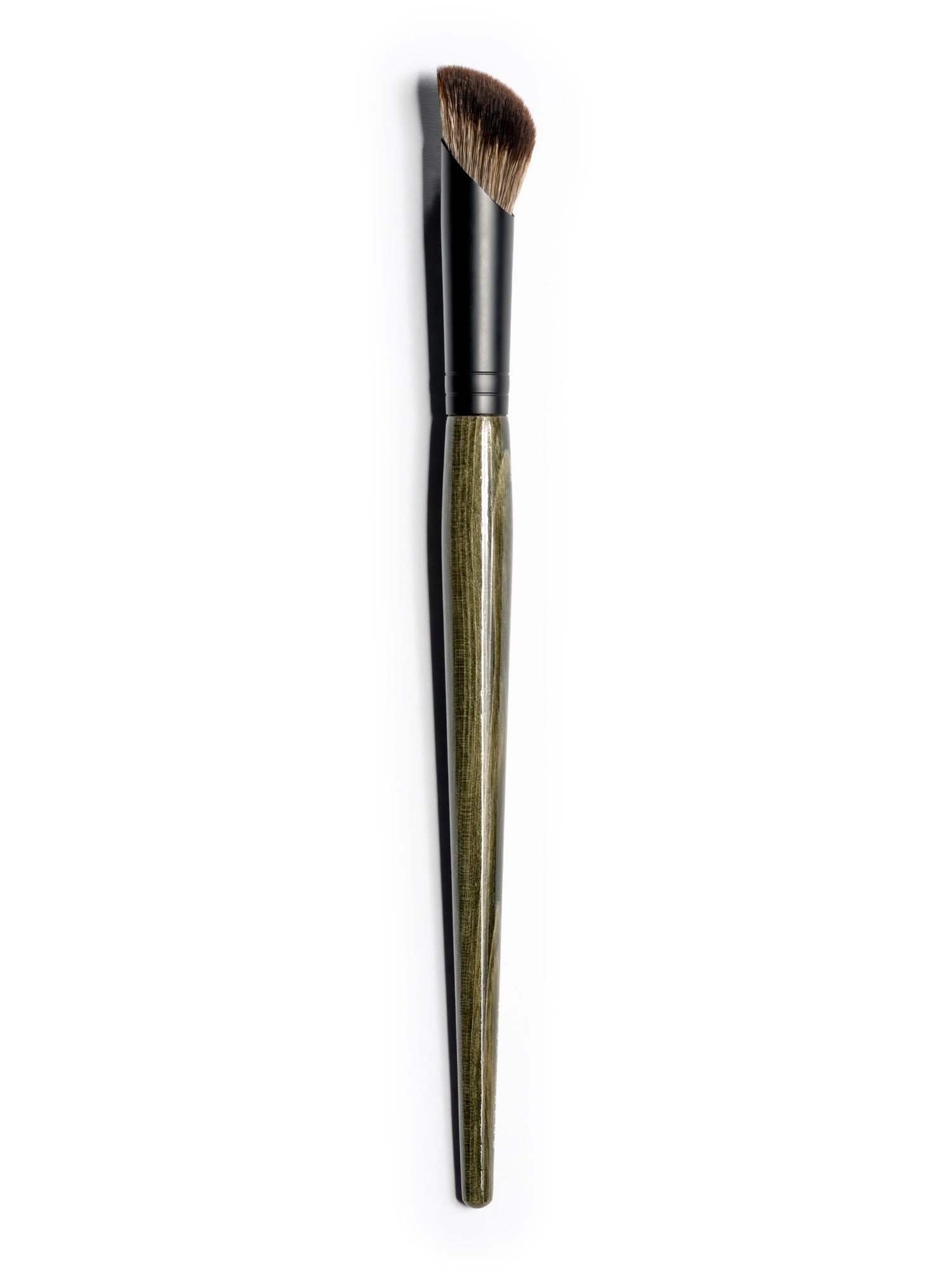C32 Large Concealer Brush
