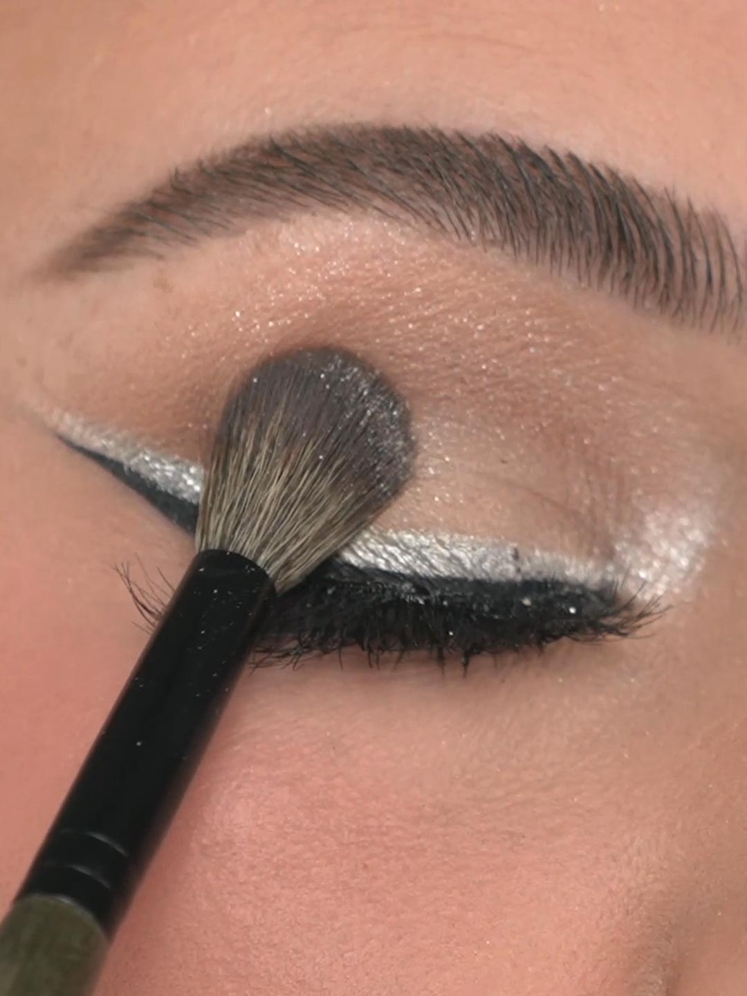 Blending Crease Brush for Smokey Eyes – Rose and Ben Beauty