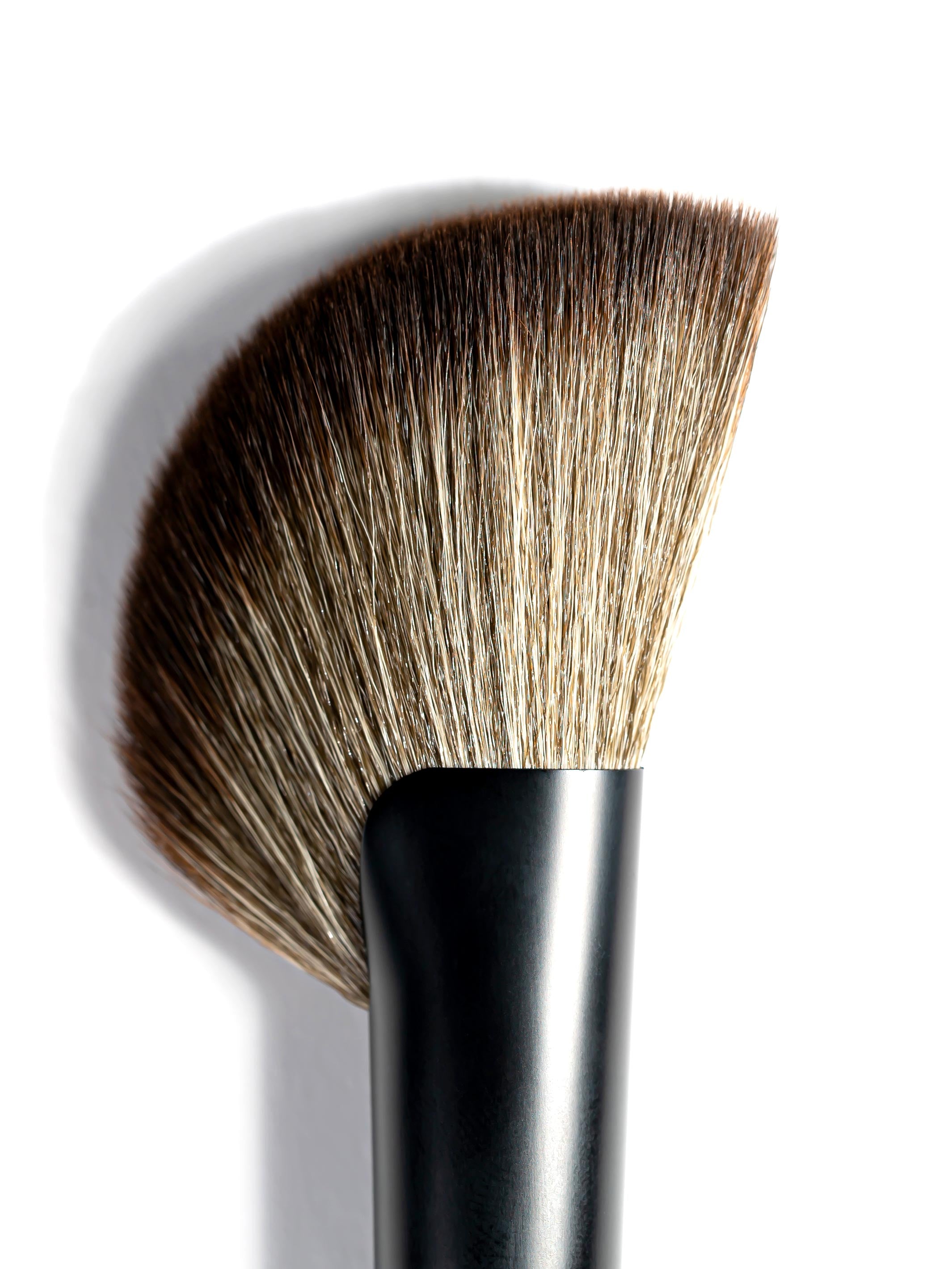 C40 Bronzer Brush