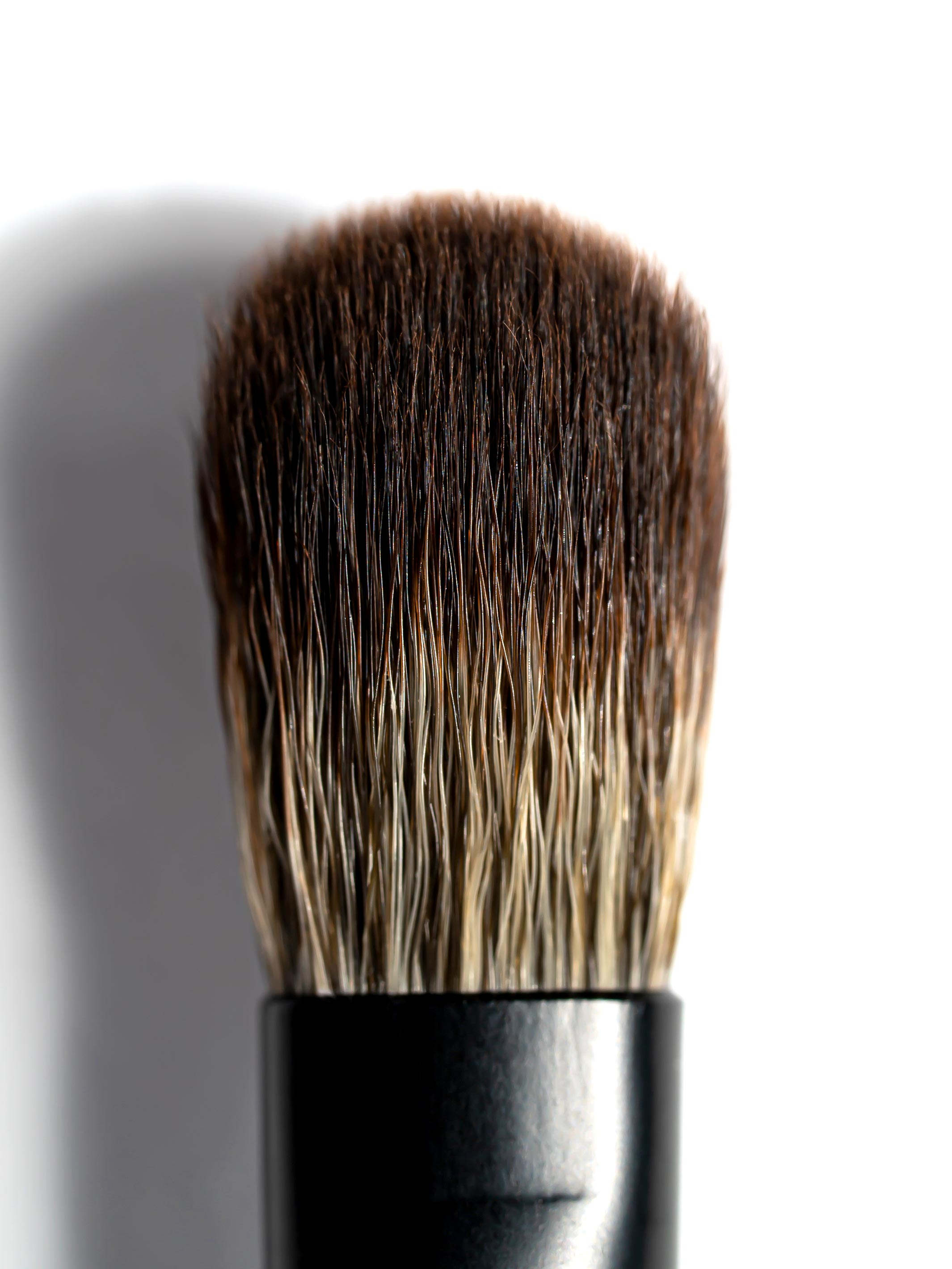 Giorgio armani hotsell blender brush